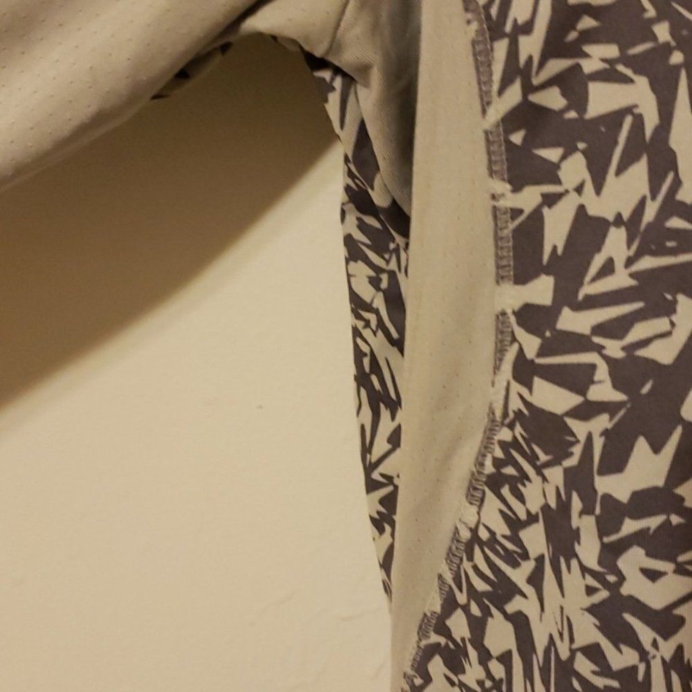 Adidas running top - Picture 3 of 5